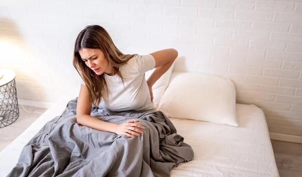 Πόνος κάτω από τα πλευρά: Μήπως είναι πέτρες στα νεφρά;