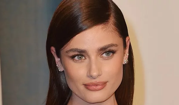 Πώς θα κάνεις τα μάτια σου να φαίνονται μεγαλύτερα μόνο με eyeliner