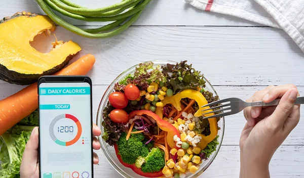 Διατροφικά πλάνα: Πώς θα τα διαβάζεις για να σε βοηθήσουν να τρως σωστά