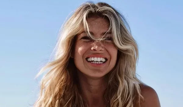 Βάσια Κωσταρά: Το μοντέρνο κούρεμά της που "αφαιρεί" χρόνια από το πρόσωπο