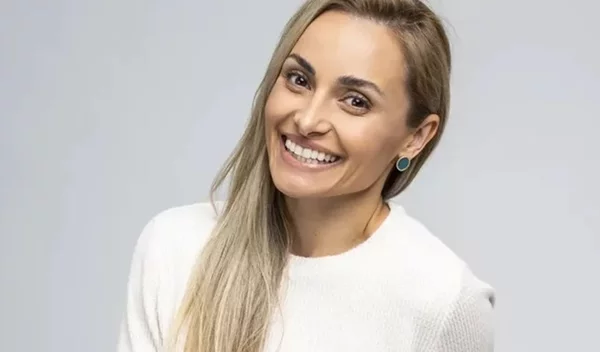 H Βασιλική Μιλλούση μιλάει για τη μητρότητα και την επιστροφή της στην ενεργό δράση στέλνοντας στις μητέρες το πιο δυνατό μήνυμα