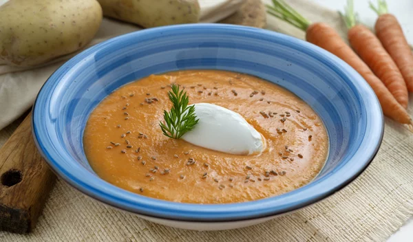 Καροτόσουπα βελουτέ με τραχανά - Ό,τι πιο θρεπτικό σε χρόνο dt!