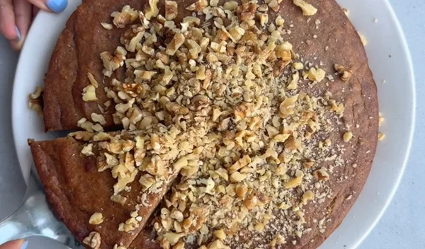 Κέικ με χουρμάδες και ελαιόλαδο: Το κέικ που θα απογειώσει τα σνακ σου