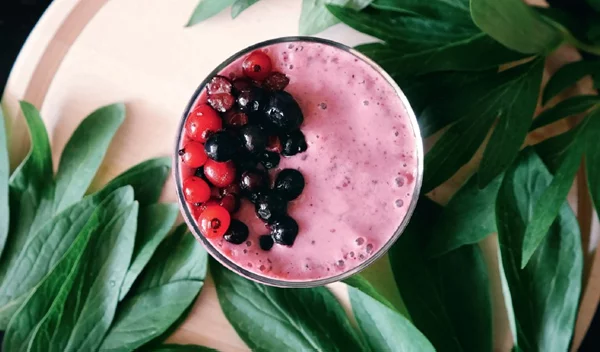 Συνταγές με μούρα: Δύο υγιεινές συνταγές για να τα βάλεις στο πρόγραμμά σου