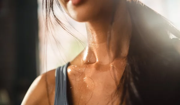 Υπεριδρωσία: 5 θεραπείες για να πεις "αντίο ιδρώτα!"