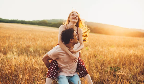 9 συμβουλές για σχέσεις με μεγάλη διάρκεια