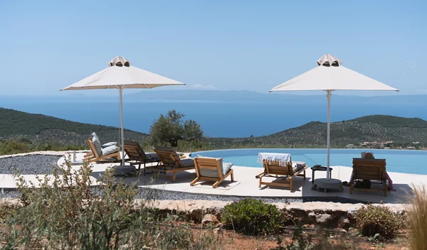 LIFE by Dr. Zarabi στο Zen Rocks Μάνη: To retreat που θεραπεύει πραγματικά έρχεται τον Ιούλιο