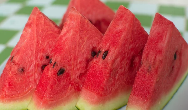 Ο παράξενος λόγος για τον οποίο είναι καλό να τρως καρπούζι με αλάτι