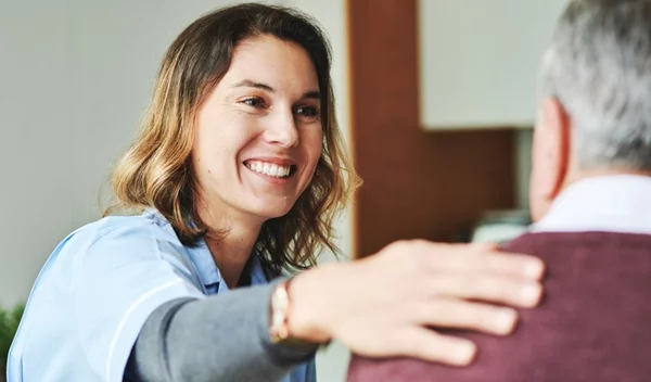 Νέο πρόγραμμα χορήγησης θεραπειών σε ογκολογικούς ασθενείς στο σπίτι