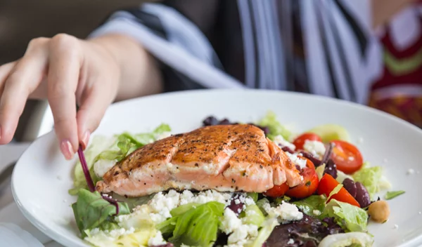 12 τροφές για να βάλεις στο πρόγραμμά σου και να κάνεις υγιεινή διατροφή