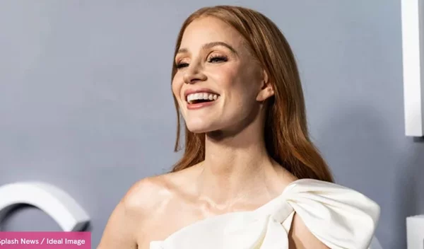 5 "αντιγηραντικά" χρώματα μαλλιών που δεν θα φύγουν ποτέ από τη μόδα