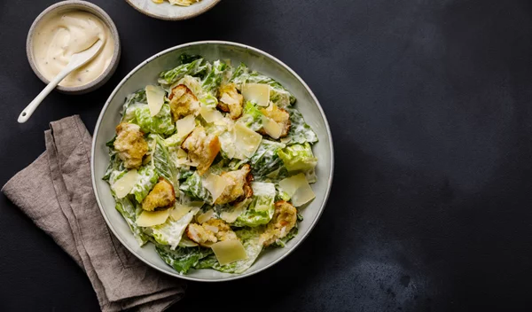 Νηστίσιμη σαλάτα του Καίσαρα – H Caesar's στην πιο νόστιμη και υγιεινή εκδοχή της