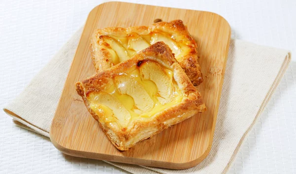 Η πιο εύκολη μηλόπιτα με μόλις 3 υλικά - χωρίς να ανοίξεις φύλλο