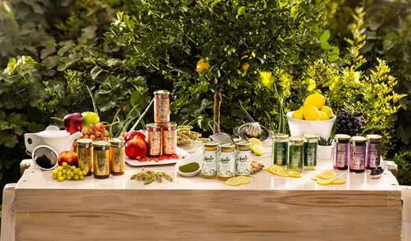 Feeju: Το χειροποίητο juicy iced tea που σου χαρίζει δροσιά και ευεξία κάθε μέρα