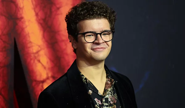 Stranger Things: Η γενετική πάθηση του Dustin που ελάχιστοι γνώριζαν – Τι είναι η κλειδοκρανιακή δυσπλασία