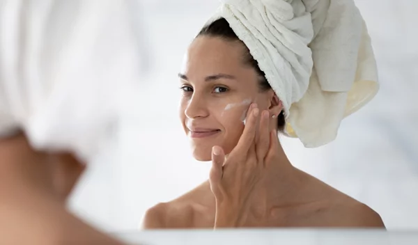 Ρυτίδες: 3 τρόποι αντιμετώπισης των ήδη σχηματισμένων λεπτών γραμμών στο πρόσωπο