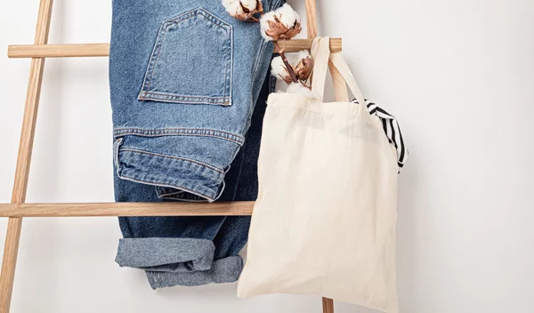 Αυτά είναι τα τζιν παντελόνια που θα φοράμε το φθινόπωρο του 2024