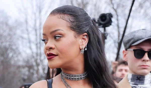 Φύτρες μαλλιών: To πιο εύκολο τρικ για να τις δαμάσεις