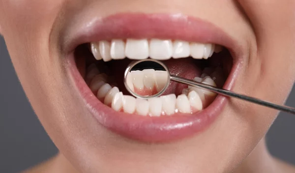 10 σημάδια που μαρτυρούν καρκίνο στο στόμα