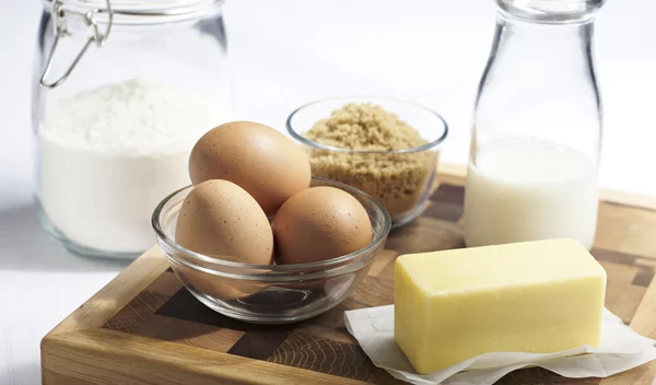 Σου τελείωσε το βούτυρο και τα αυγά; Δες με τι μπορείς να τα αντικαταστήσεις