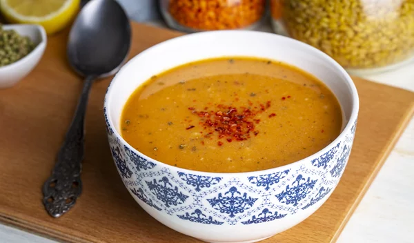 H "σούπα του γιατρού" με καρύδα και φακές - Ιδανική για τα κρυολογήματα