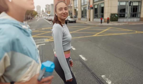 Περιστασιακό και καθημερινό περπάτημα: Τι να επιλέξεις ανάλογα με τις ανάγκες σου