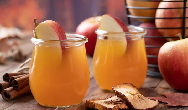 Είναι ασφαλές να πίνεις μη παστεριωμένο χυμό μήλου;