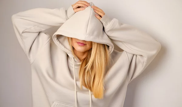 Αφαίρεση κιτρινίλων από λευκά ρούχα: Η πιο αποτελεσματική μέθοδος χωρίς χλωρίνη