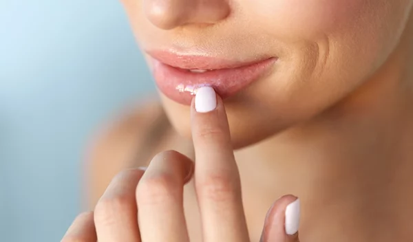 Χείλη που δείχνουν "γεμάτα": 5 κανόνες για να πετύχεις το εφέ