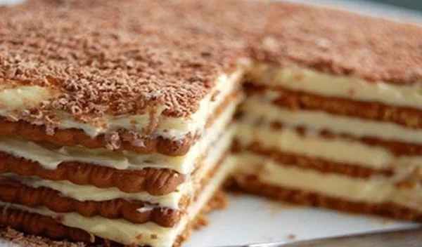 Μπισκοτογλυκό ψυγείου με σοκολάτα - Με 5 μόνο υλικά