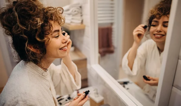 5 must have mascaras για αξεπέραστο βλέμμα