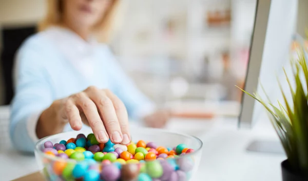 Τι συμβαίνει στο σώμα μου όταν τρώω ζάχαρη; Αναλυτικά οι επιπτώσεις στην υγεία σου