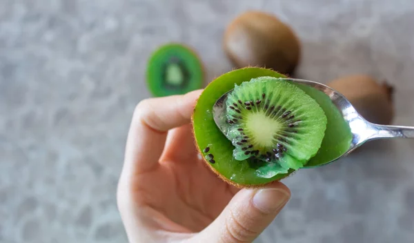 Γαστρεντερολόγος αποκαλύπτει τα 4 καλύτερα φρούτα για απώλεια βάρους - γεμάτα φυτικές ίνες