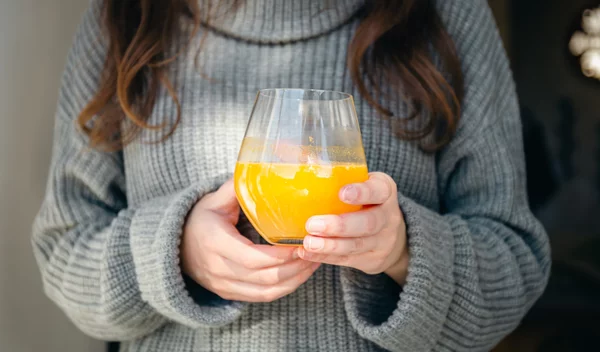 Χυμός πορτοκαλιού: Τα προβλήματα που μπορεί να προκαλέσει η καθημερινή κατανάλωση