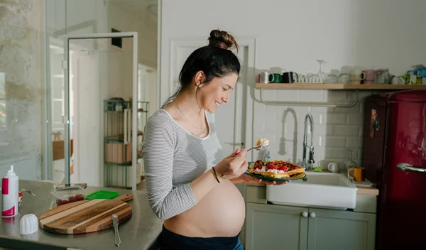 Διατροφή και εγκυμοσύνη: Δύο κορυφαίοι επιστήμονες μοιράζονται πολύτιμες συμβουλές