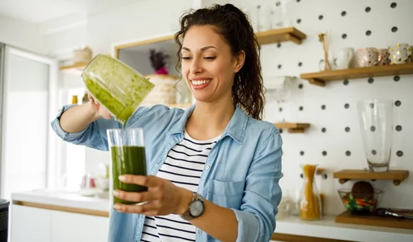 6 πρωινές συνήθειες για να χάσεις το επίμονο λίπος στην κοιλιά