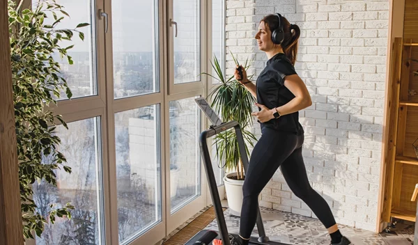 Πώς θα κάψεις περισσότερες θερμίδες κάνοντας διάδρομο