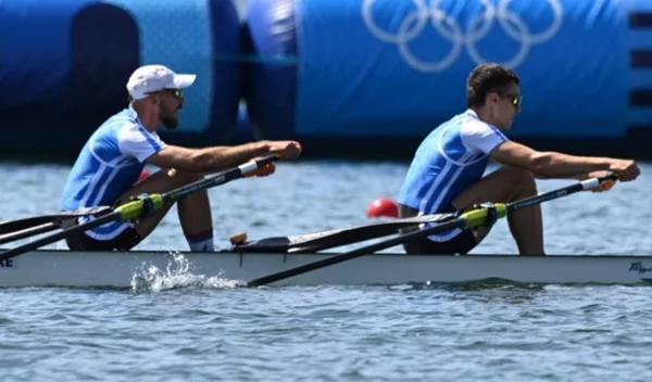 Αντώνης Παπακωνσταντίνου και Πέτρος Γκαϊδατζής προκρίθηκαν στον ημιτελικό του διπλού σκιφ ελαφρών βαρών