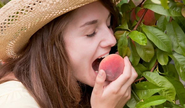 Αγαπάς τα ροδάκινα; Μάθε πώς τα φρούτα αυτά σε κάνουν πιο υγιή!