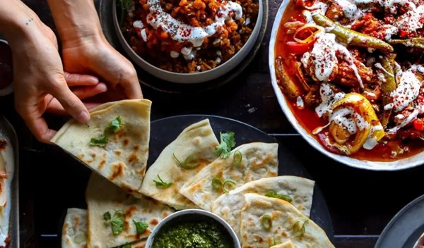 Αφγανική κουζίνα: Τρεις παραδοσιακές και υγιεινές συνταγές από το Youtube κανάλι "Pick Up Limes"