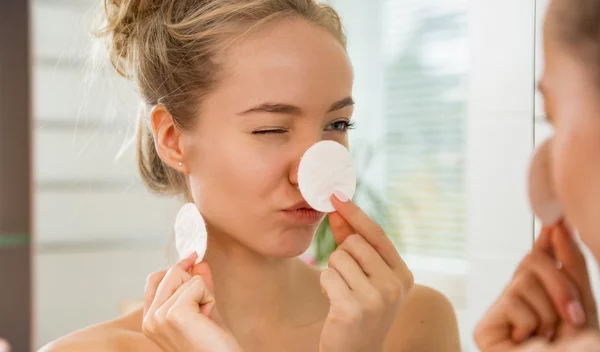 Clean Hero Ingredients | Το έλαιο που καθαρίζει την επιδερμίδα σου και είναι 100% φυσικό