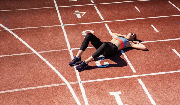 Το μυαλό σου λέει "σταμάτα"; 8 τρόποι να αποκτήσεις ψυχική αντοχή