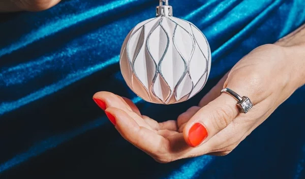 Το πιο περιζήτητο χρώμα νυχιών της σεζόν σύμφωνα με τους manicurists