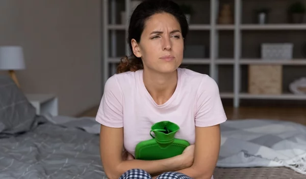 Έντονος πόνος περιόδου; Ίσως είναι σύμπτωμα ενδομητρίωσης