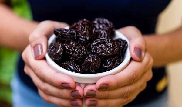 Σνακ που τρώνε και οι διαιτολόγοι για να αδυνατίσουν, για τις λιγούρες, για γλυκό, για αλμυρό και για το γραφείο