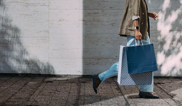 Η ψυχολογία της Black Friday: οι 2 παράγοντες που επηρεάζουν τις αγορές μας