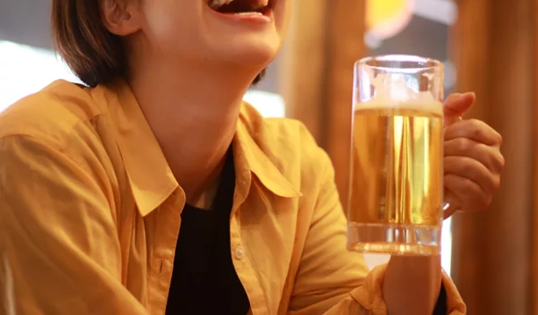 Τρία ποτά που ευνοούν την γήρανση του εγκεφάλου