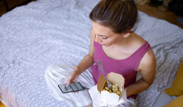 5 βραδινά σνακ για να φας πολύ αργά τη νύχτα, χωρίς τύψεις!