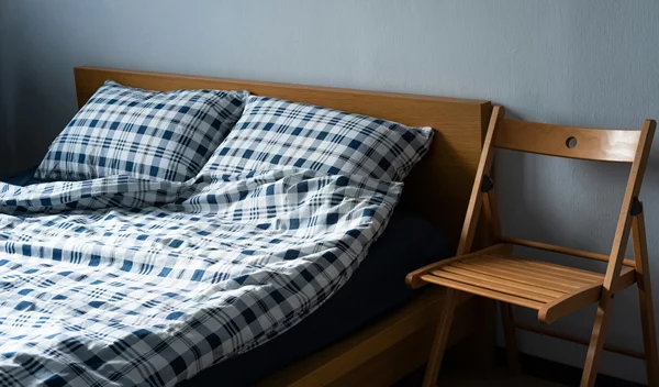 Κίτρινοι λεκέδες στο στρώμα και τα μαξιλάρια: Εξαφάνισέ τους στο πι και φι!