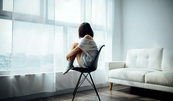 Η πανδημία με έφερε πιο κοντά με την εσωστρέφειά μου: Πώς θα επιστρέψω στην κανονικοτητα;